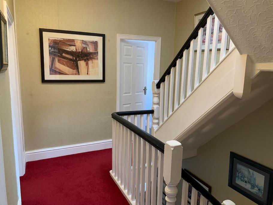 Heather Glen. Six Bedroom Home Near The Sea. Blackpool Exterior foto